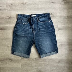 Plus Size Levi's® Shaping Bermuda Shorts sz 16 color blue